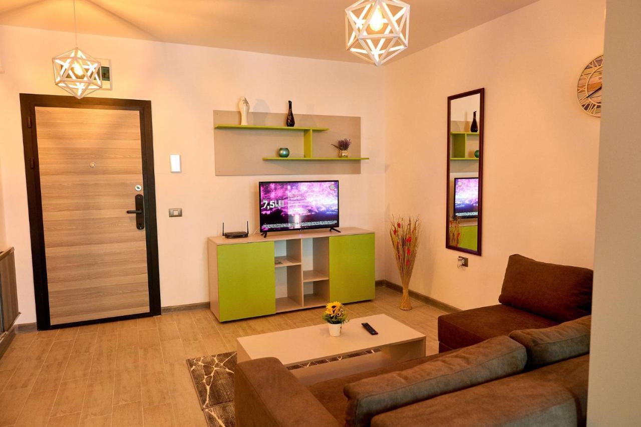 Orizont Sea View Apartment- Spa N Pools Beach Resort 马马亚 外观 照片